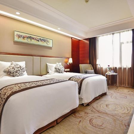 Guangxi Wharton International Hotel Nanning Kültér fotó