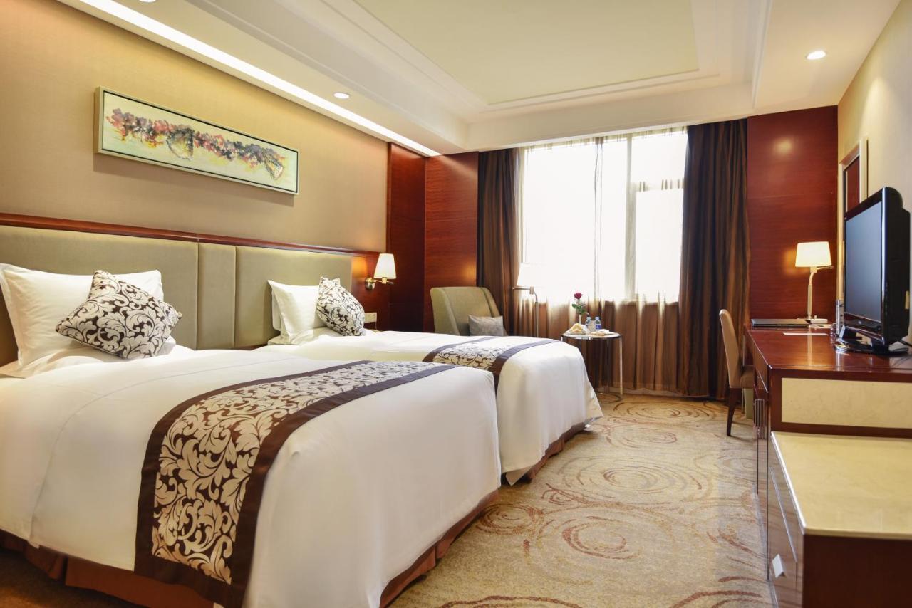 Guangxi Wharton International Hotel Nanning Kültér fotó