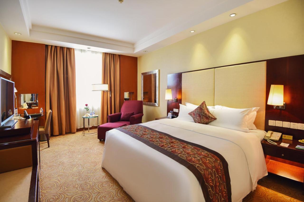 Guangxi Wharton International Hotel Nanning Kültér fotó
