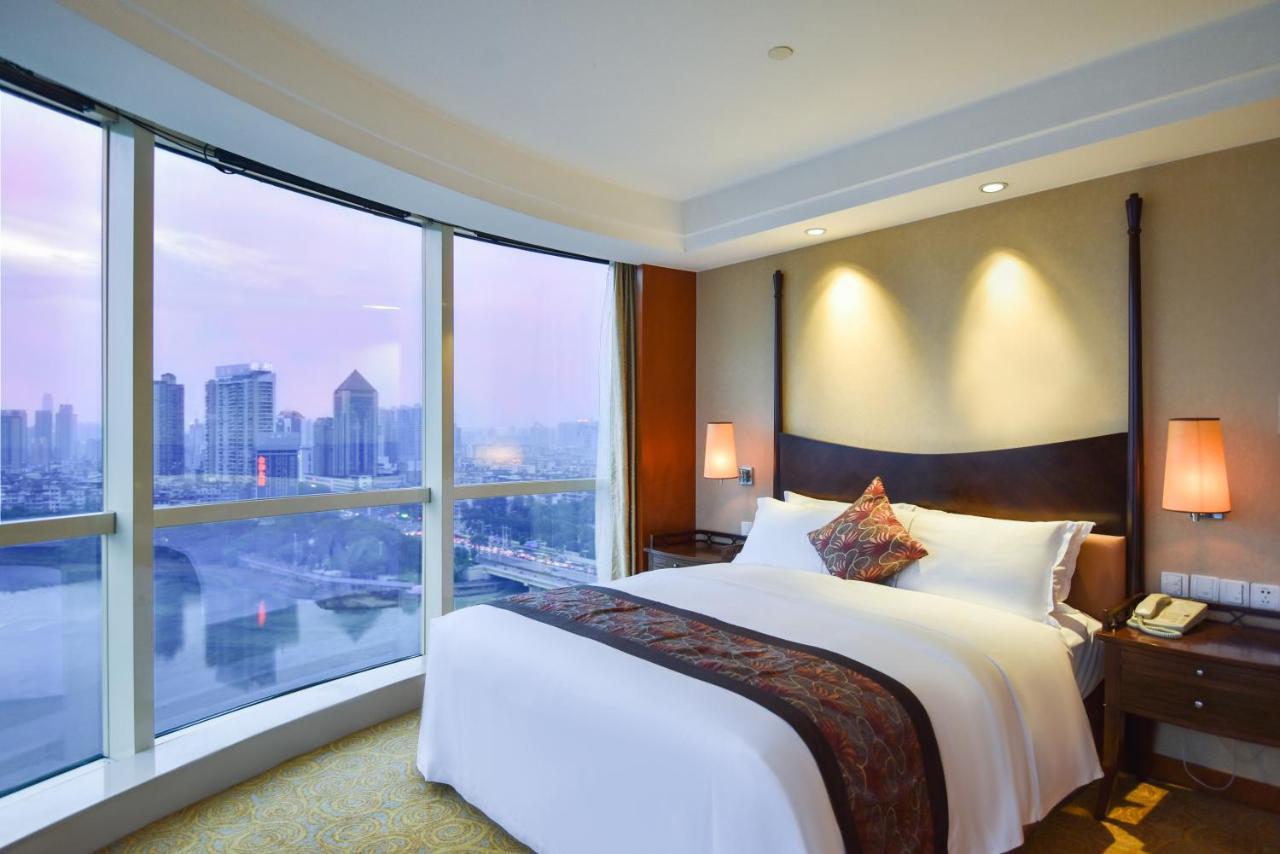 Guangxi Wharton International Hotel Nanning Kültér fotó